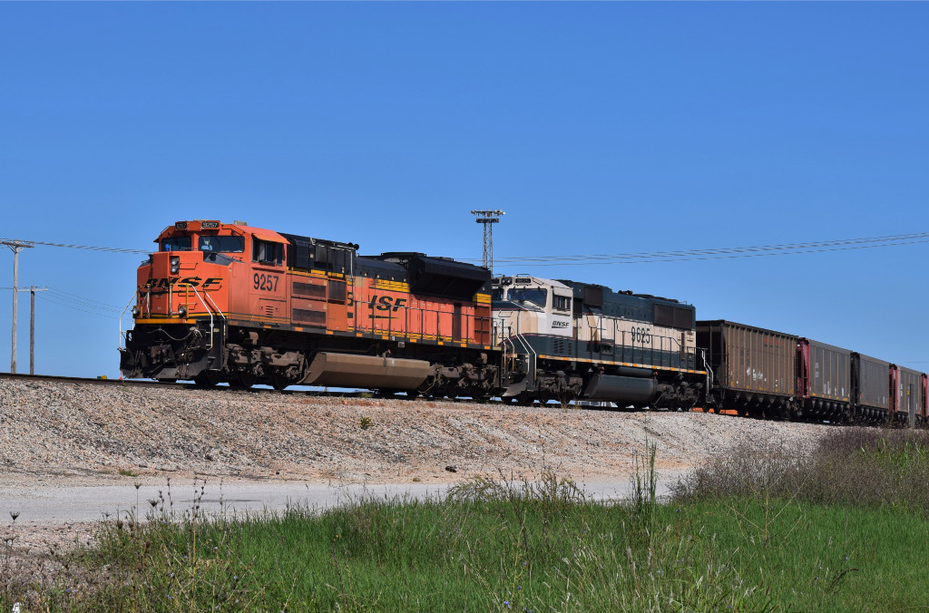 BNSF 9257 North